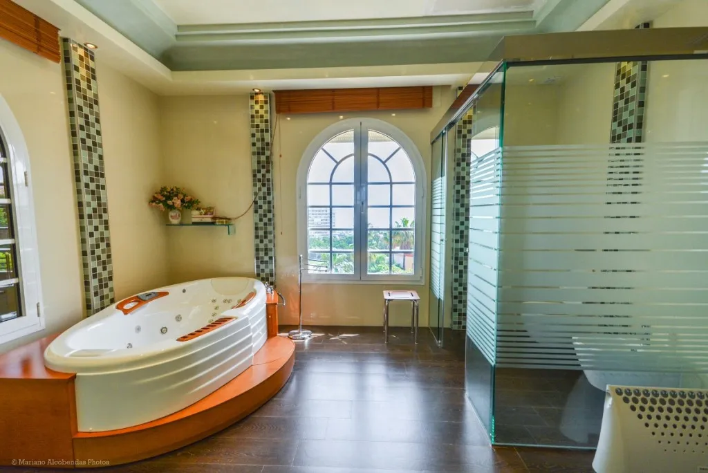 31dcbfc4-060f-4326-af2f-f5da62798100