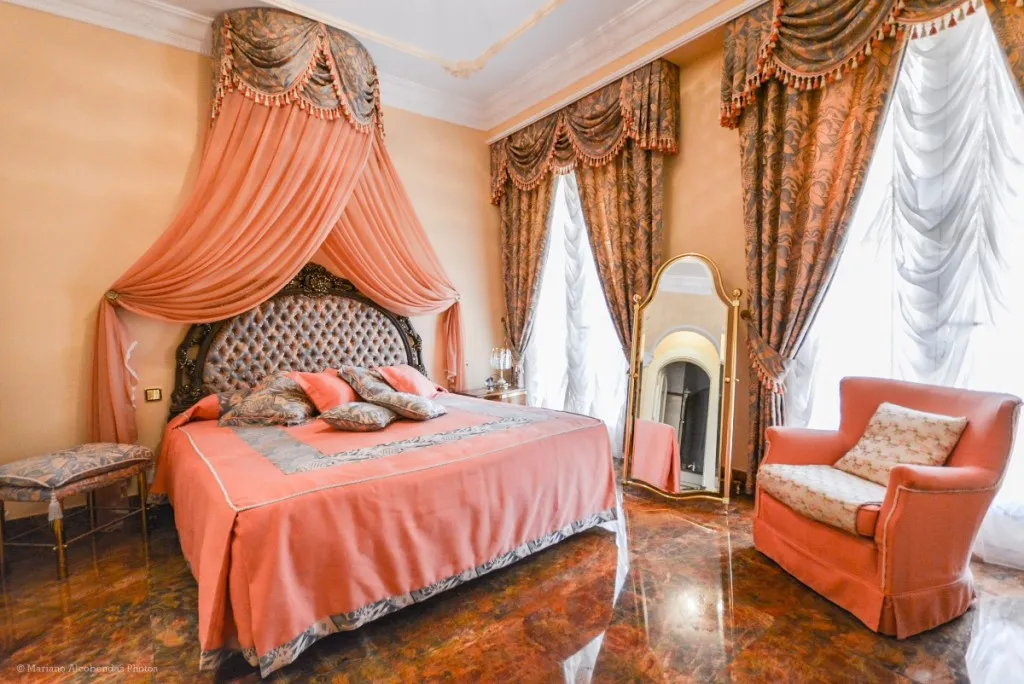 ac587328-4ffe-437c-90e9-bc4e8d04e1ba