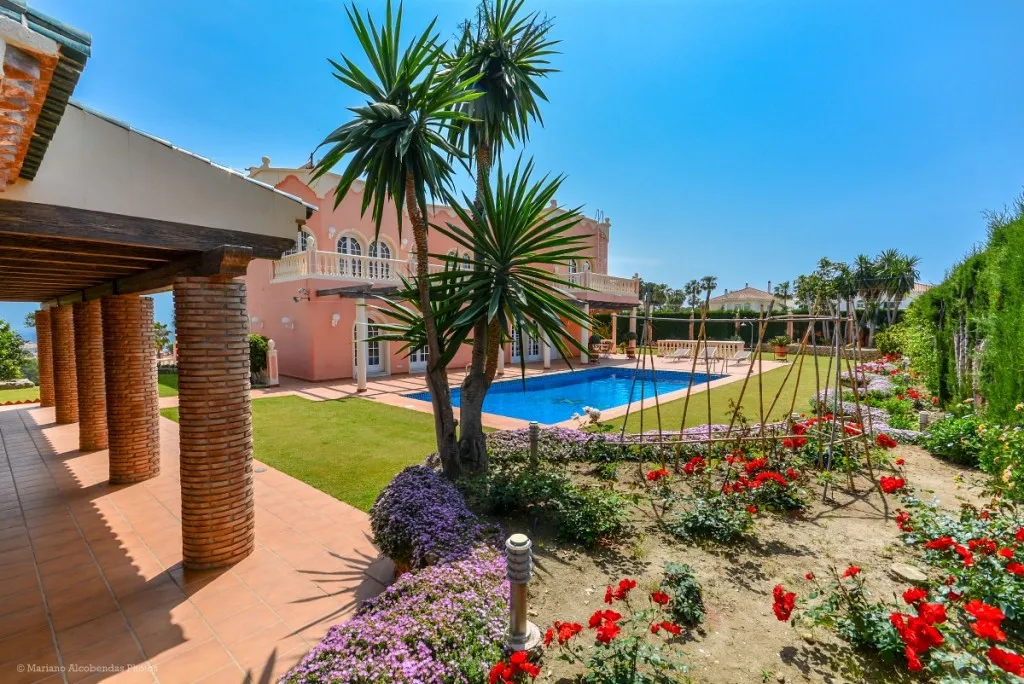 b1c8e2ba-8408-48d9-9df7-595e8dd30cb8