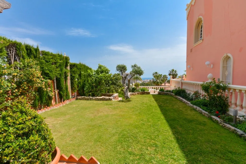 b615f516-5d66-48b6-b4c1-62ed4fdeb04b