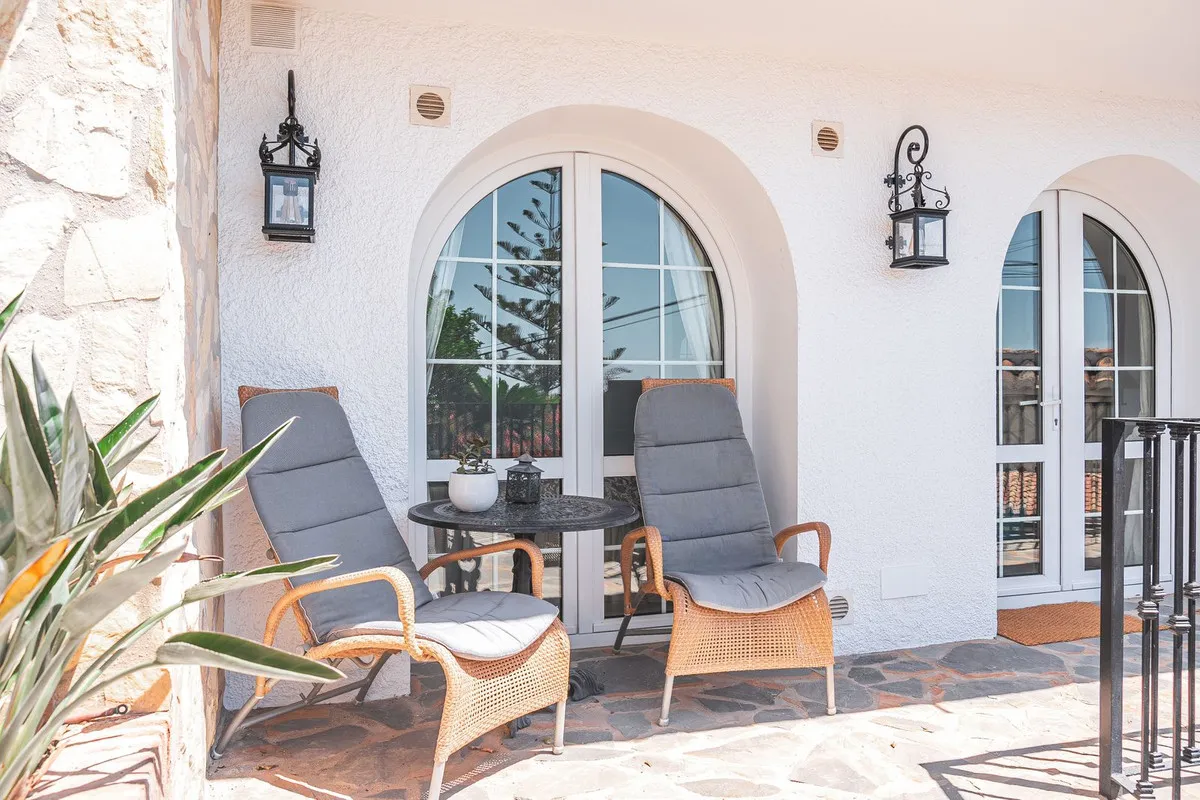 1ad0b5a3-292f-4e34-8044-02b150ae7e9d