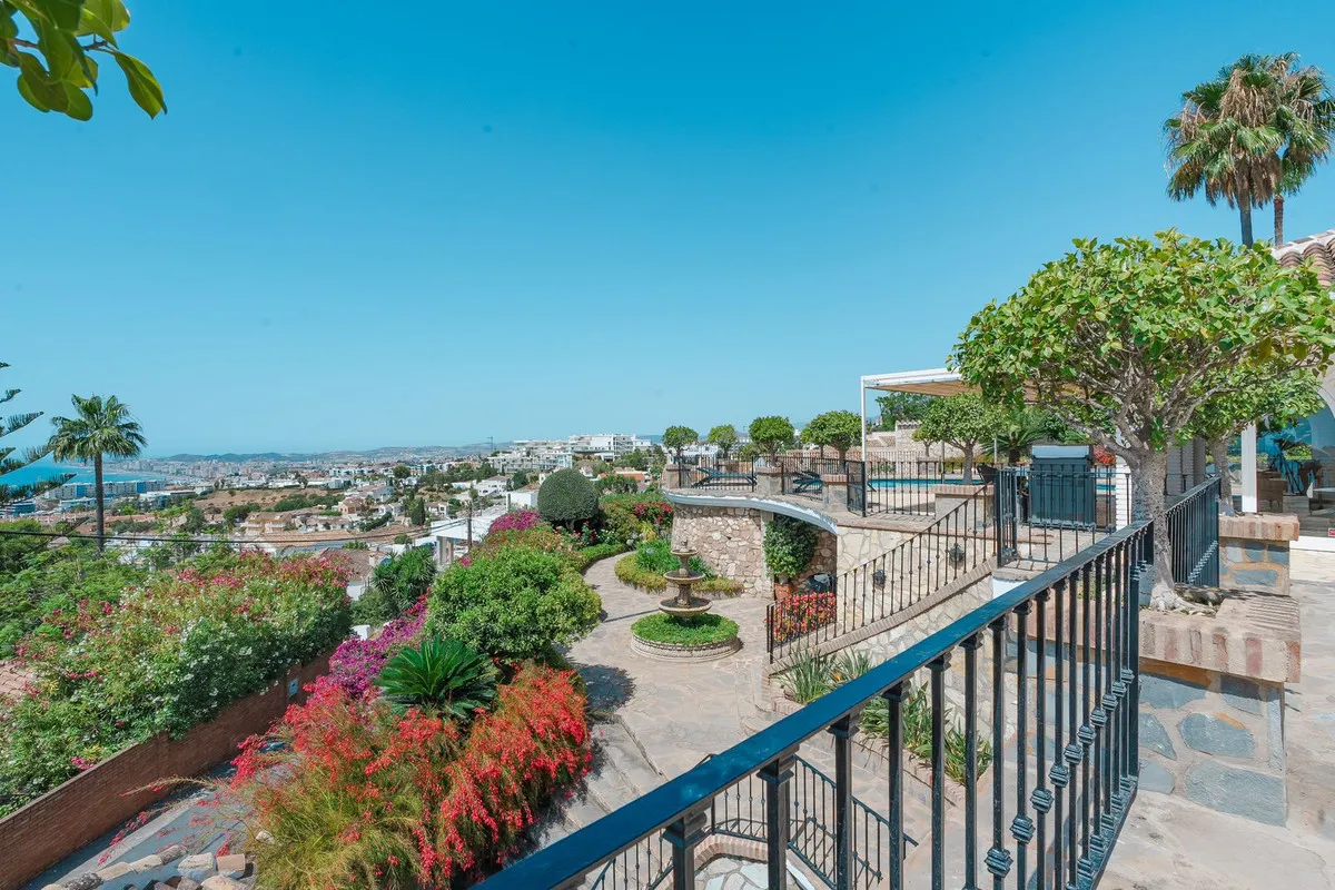 85d11855-a672-49c6-a535-86c5b7a2de6b