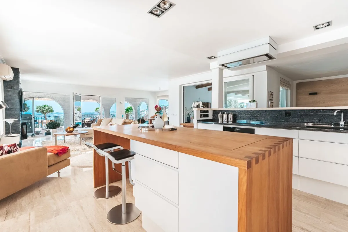 9bcf000d-276b-473b-b842-413efd1e7d67