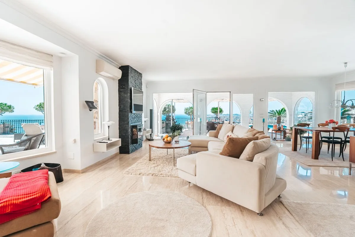 b4ad2a0c-9afa-4496-aec9-ed7d07978c19