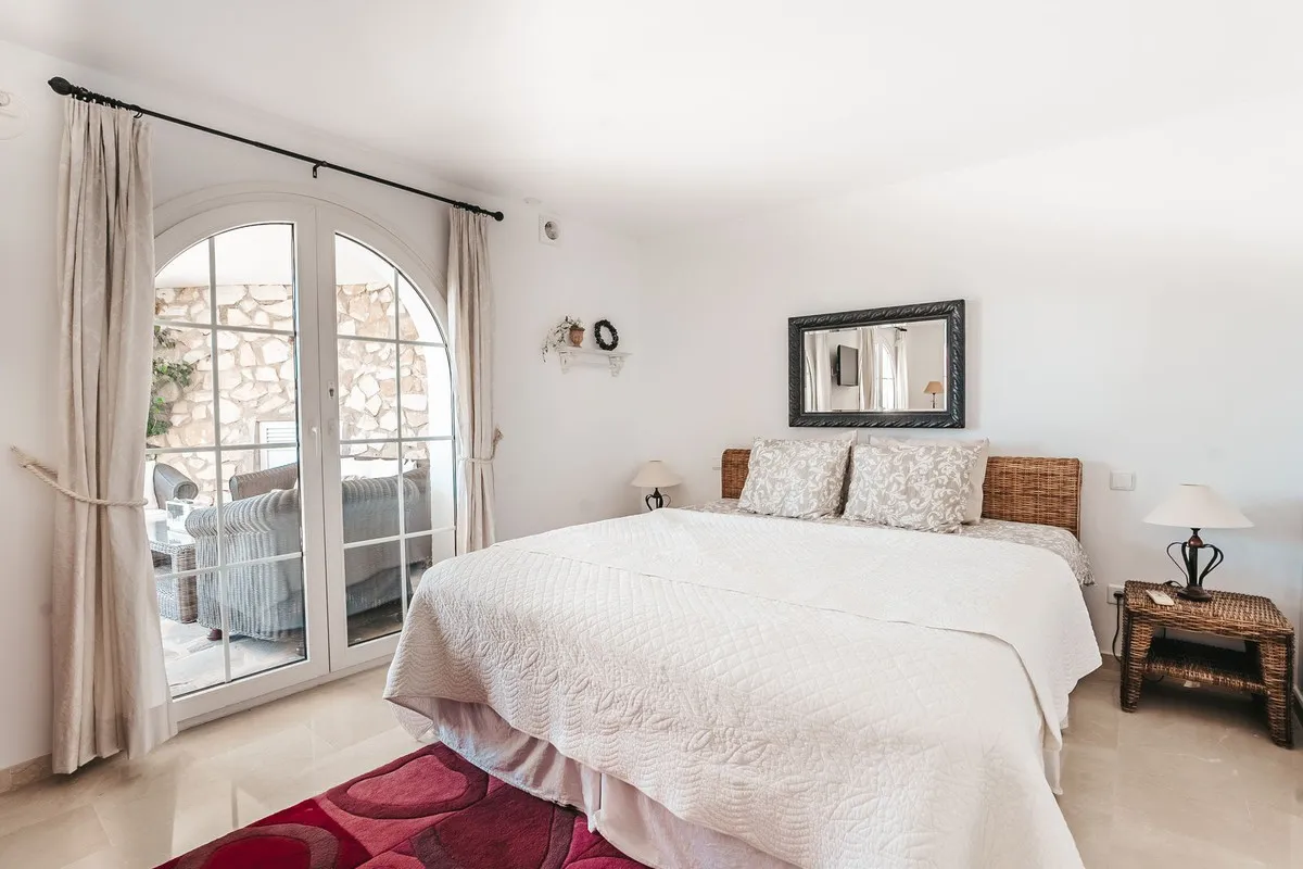 bc8c3d7a-0480-404b-aff6-5e8ab37e6ec4