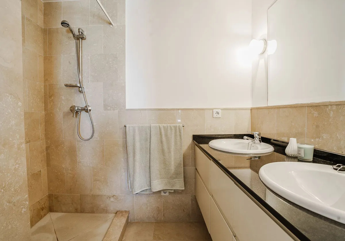 ca43a8a0-2af5-4c5a-9646-4ac610fd4c32