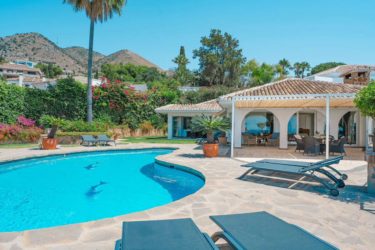 f01d31b3-ddf9-453d-85a5-1cf58626e059