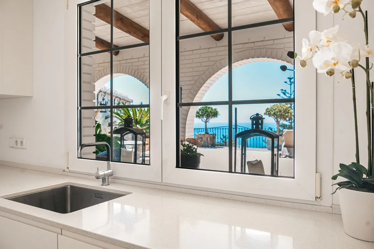 fd9e82fa-fb00-495f-8c5c-501ae8064f62