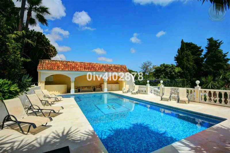 93d76d96-22f4-4ef9-8a01-f05a2093b7d7