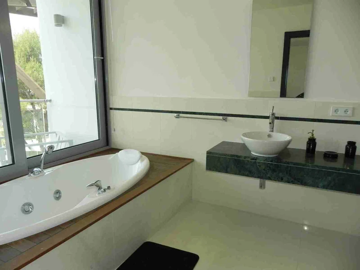 32fa3c4d-33a1-4990-8a0e-921e506c3449