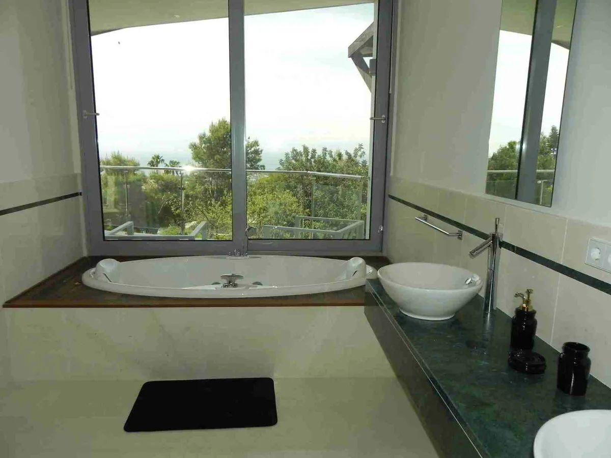 8e2554f2-99f7-44ba-b7ea-313745145d05