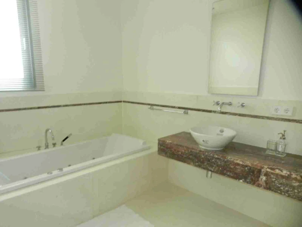 a56ecfd7-e632-48b7-b0bd-1bea51eeeac8