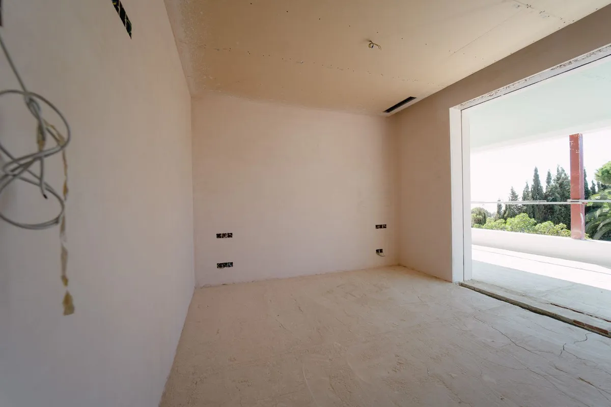 0efa3298-9293-42a9-9683-6e99000674f8