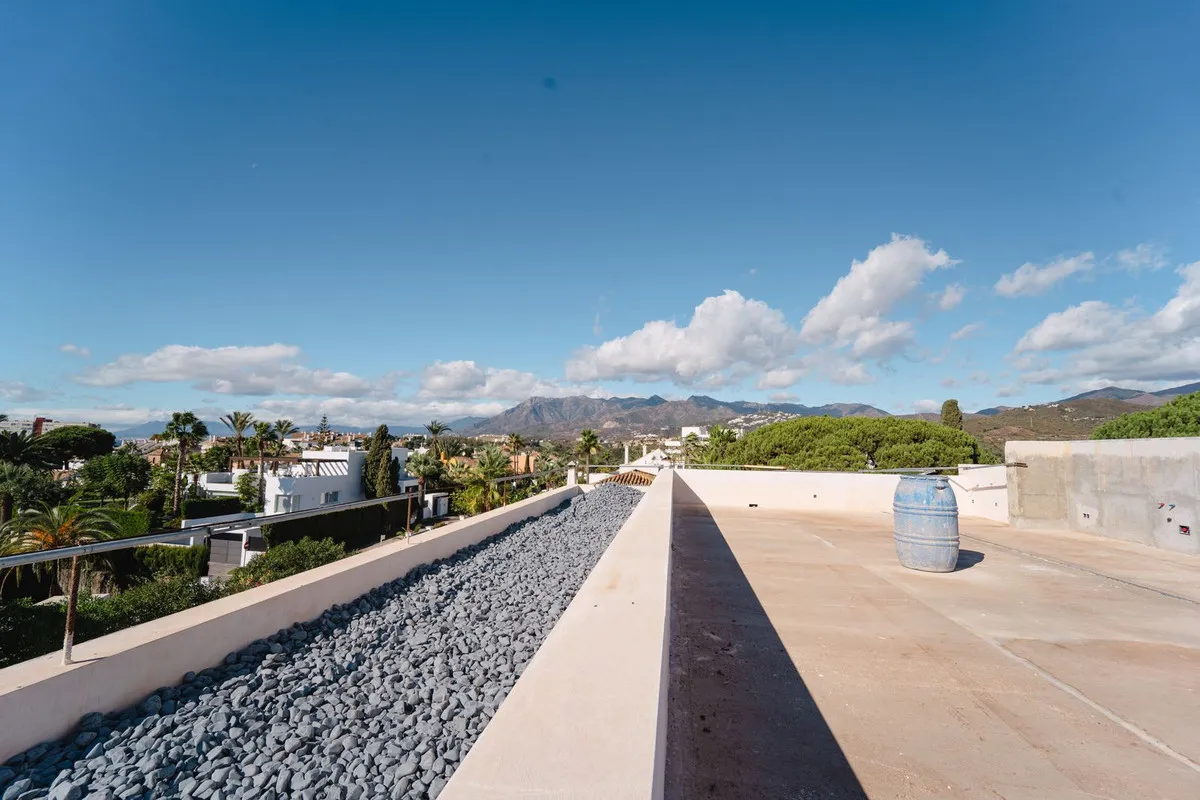 eed5f8c6-b468-45b0-a0e6-c598aecc8f32