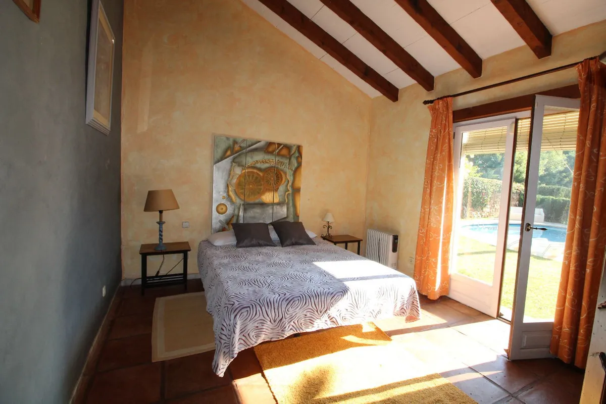 0535f7dd-6253-4a1d-a8e9-961e7c776cbb