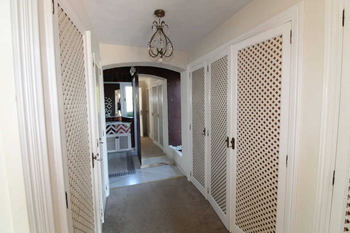 8710c26c-1165-41a0-8f39-cc5c431358e0