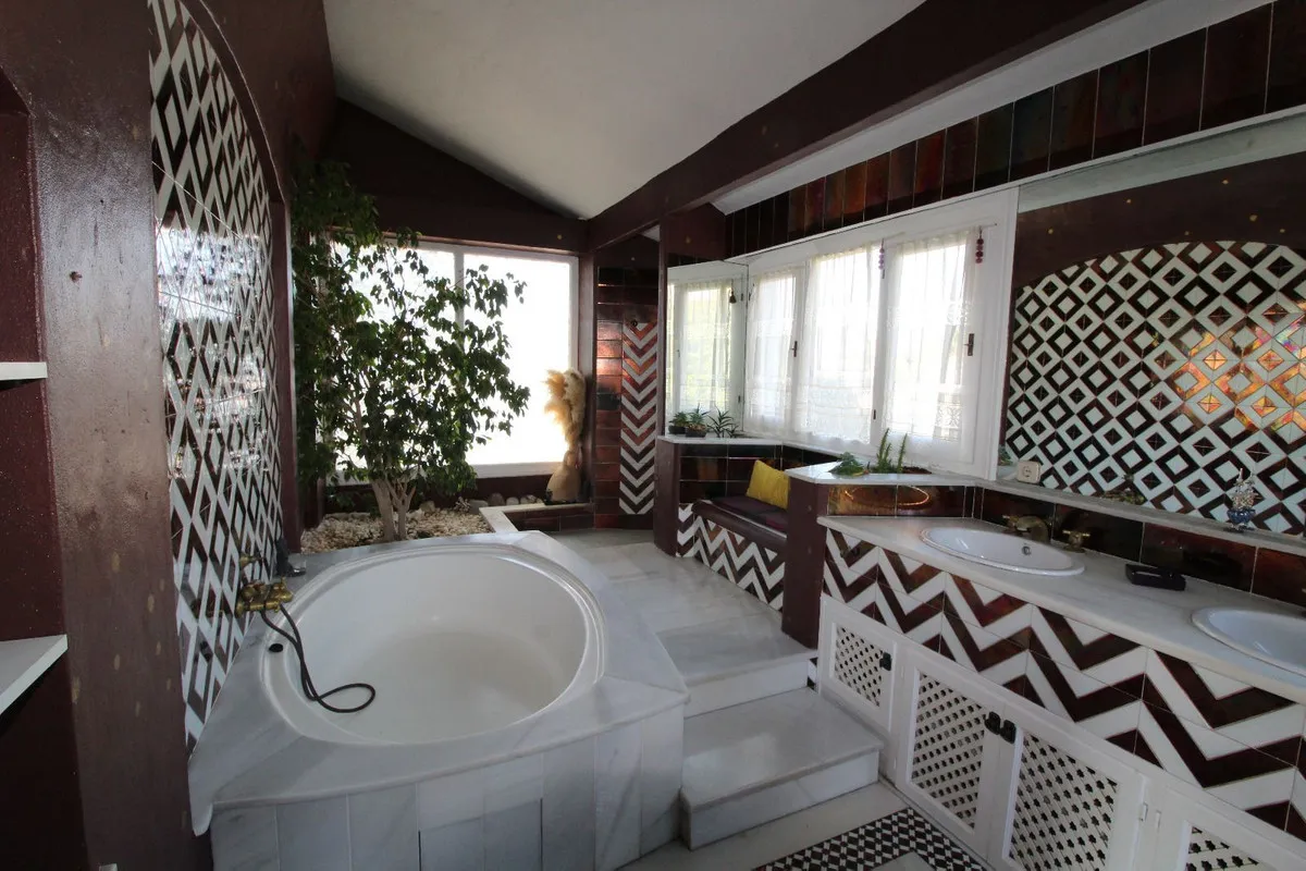 95cb1e28-71f4-4ad3-85d8-7b679197f9d9