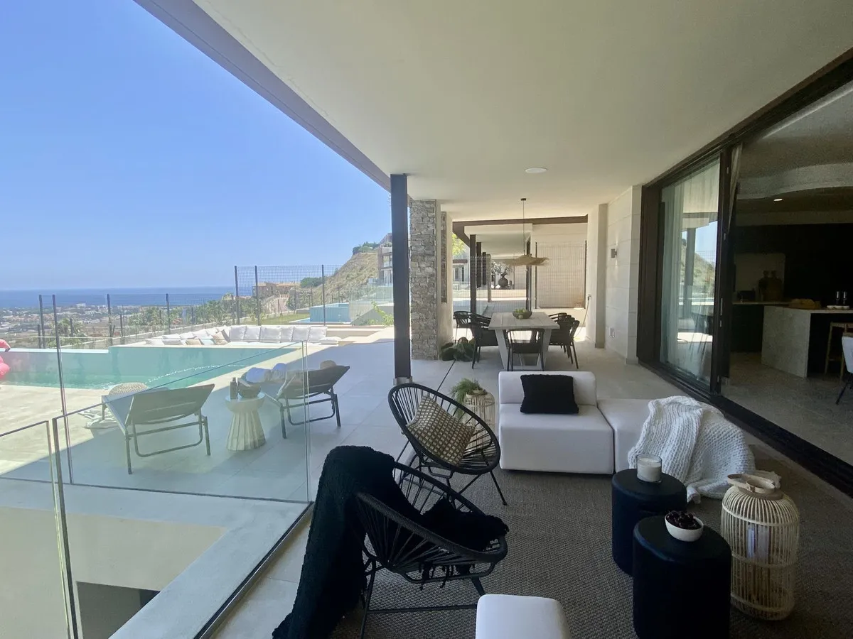 1f7e642f-b92b-4894-a2b0-dd2a49d5c9da