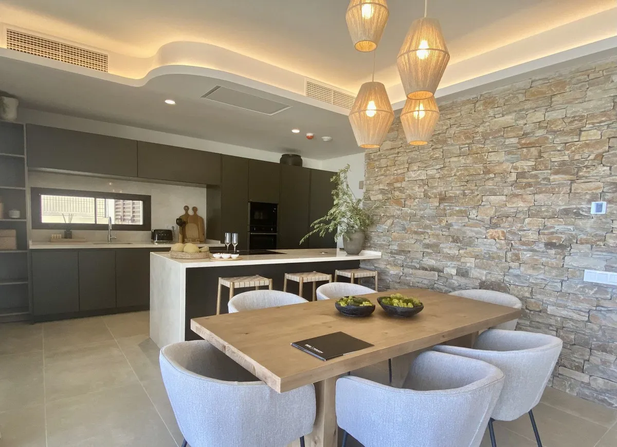 b610cee4-3122-485e-8119-844bab110a26