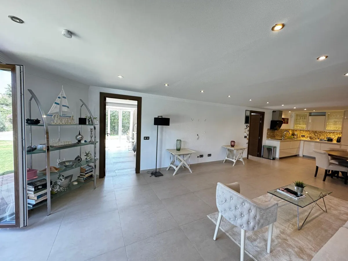 5d8eaac9-ea68-4163-a2eb-00407a13523e