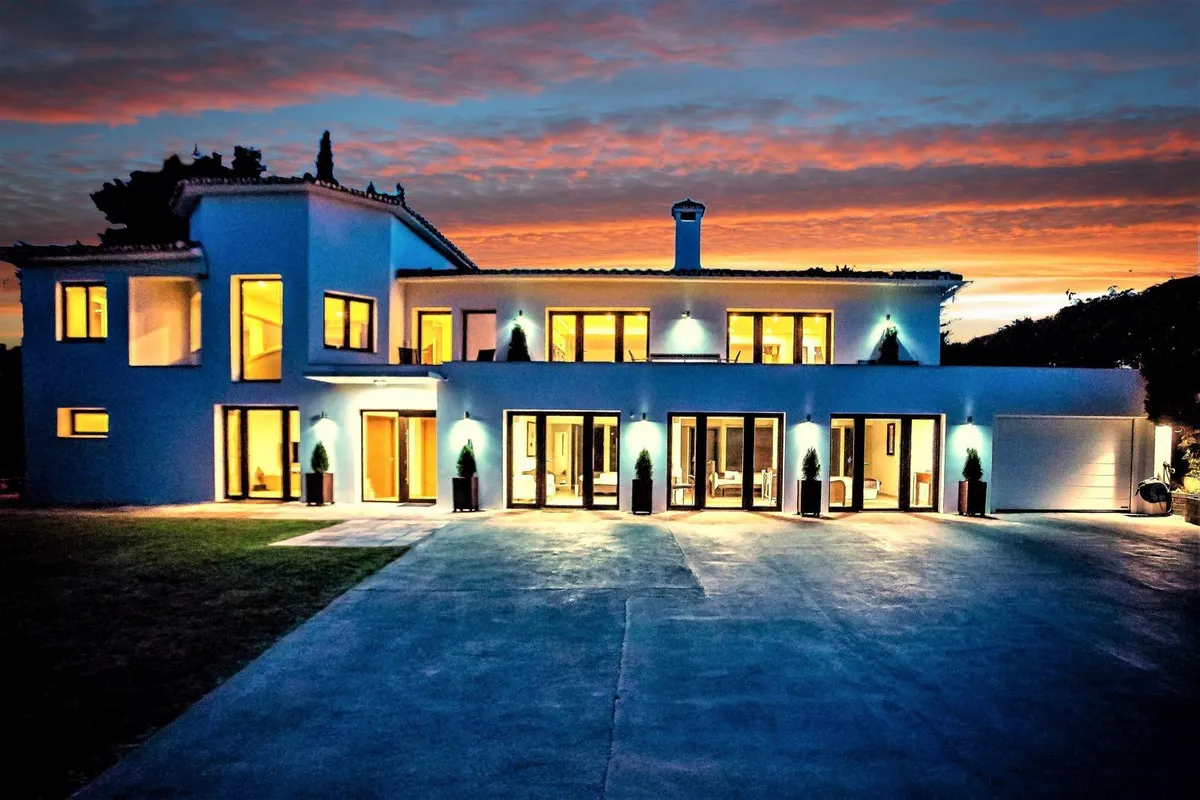 93fd53f7-ede5-40e3-8011-0fbb149bd522