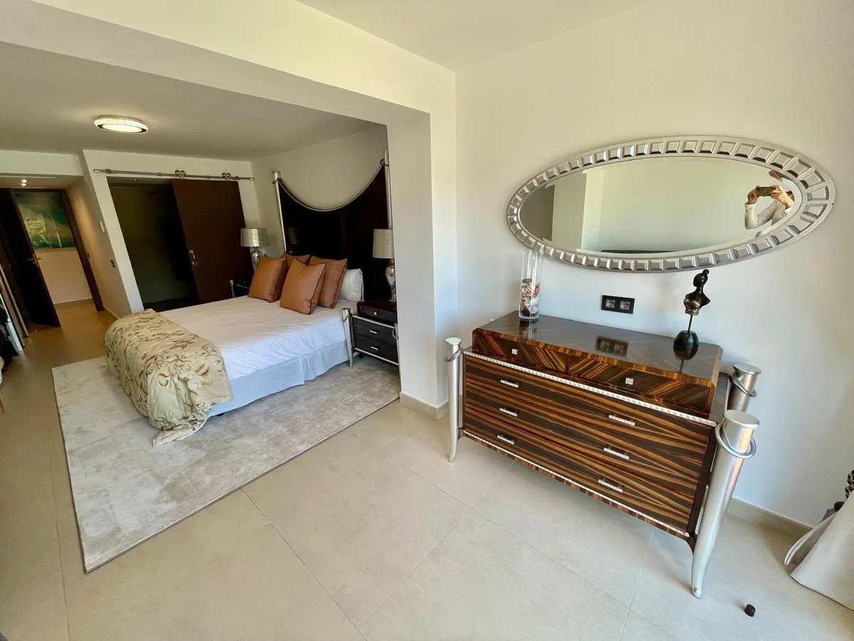 a641abd4-fb69-44d3-9b85-e17bca390add