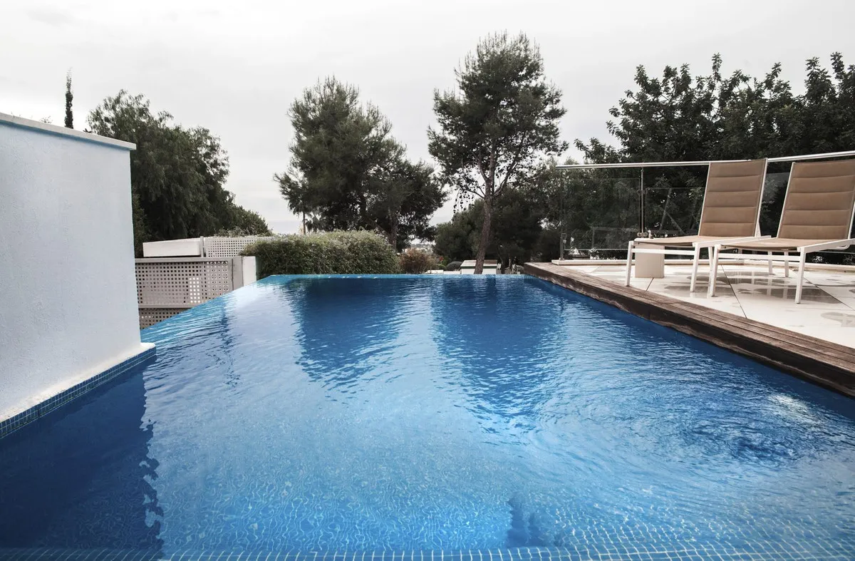 37a423de-458a-4655-8cbd-3fbbc71a0f4f