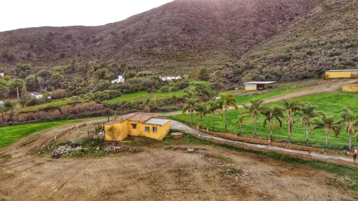 02ecb556-dc1a-4956-9b5c-b1a5b06756e8