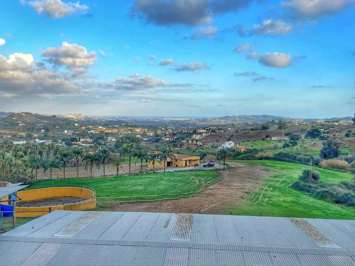 0b7158b7-b239-4685-8a0c-331ba551d9ca