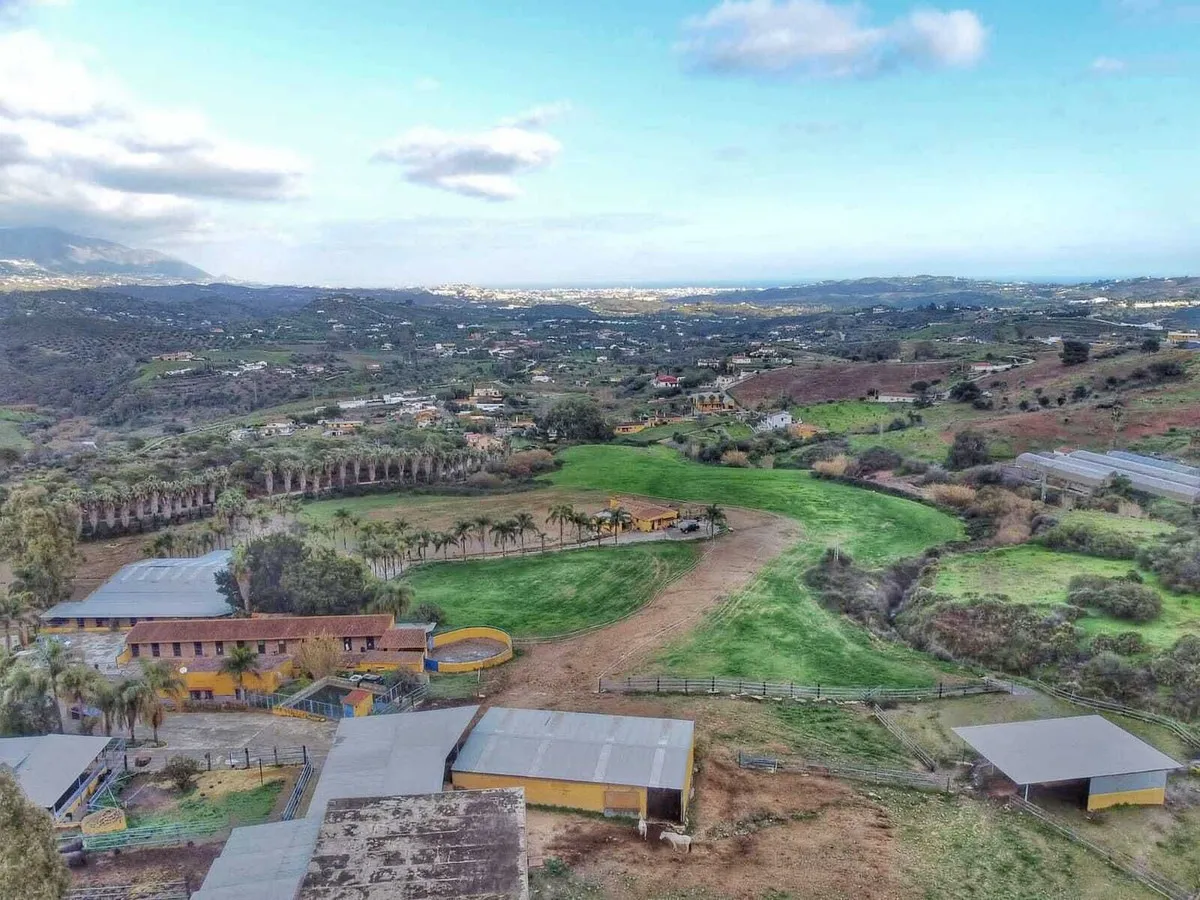 7b24a57b-6b08-4307-babe-c61eee4228bf