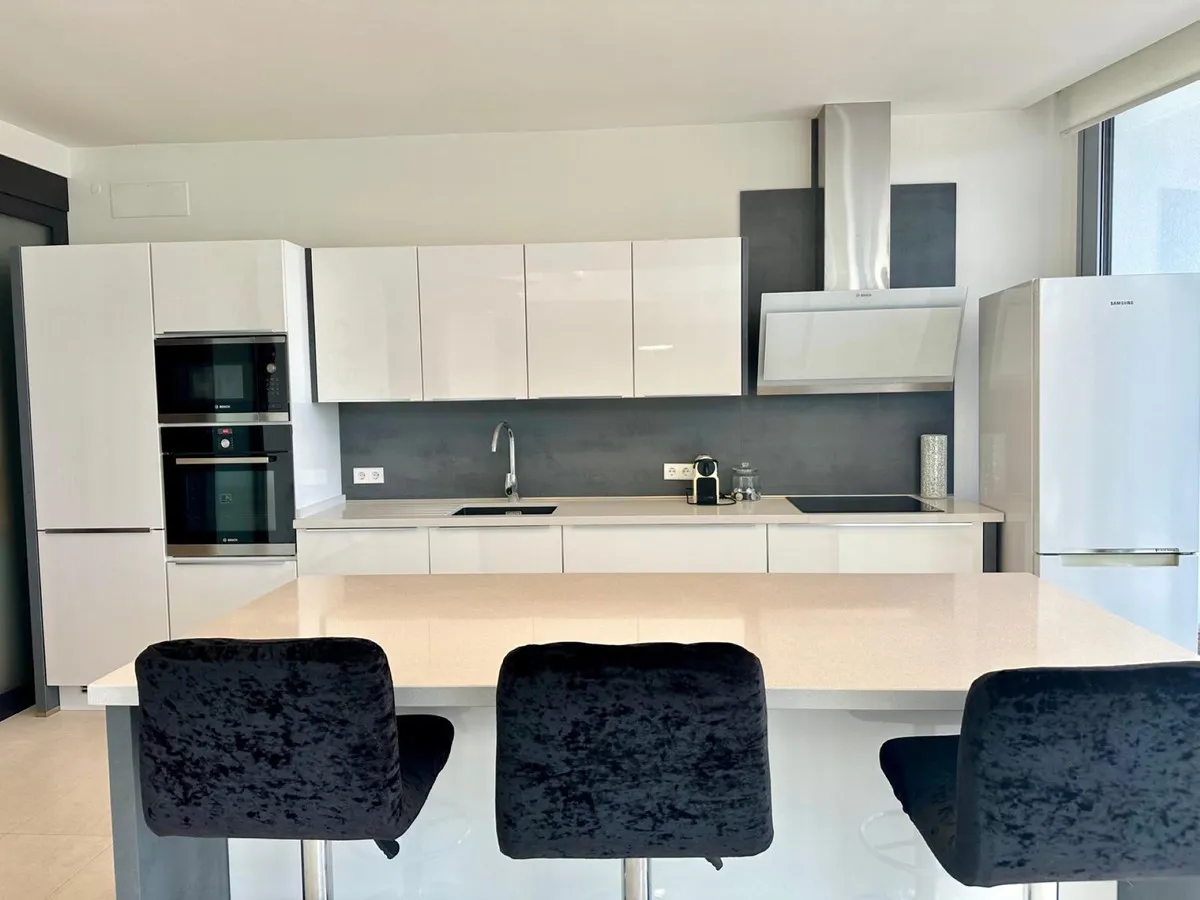 547e6895-5d25-433d-b830-d65372ee9ceb