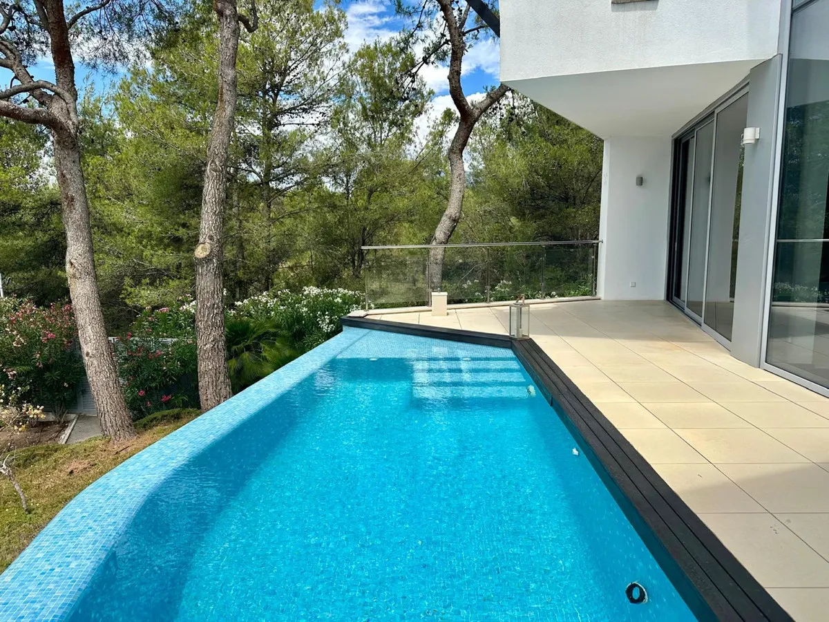 6f89a2b6-0a9b-407b-b9eb-71aec6252327