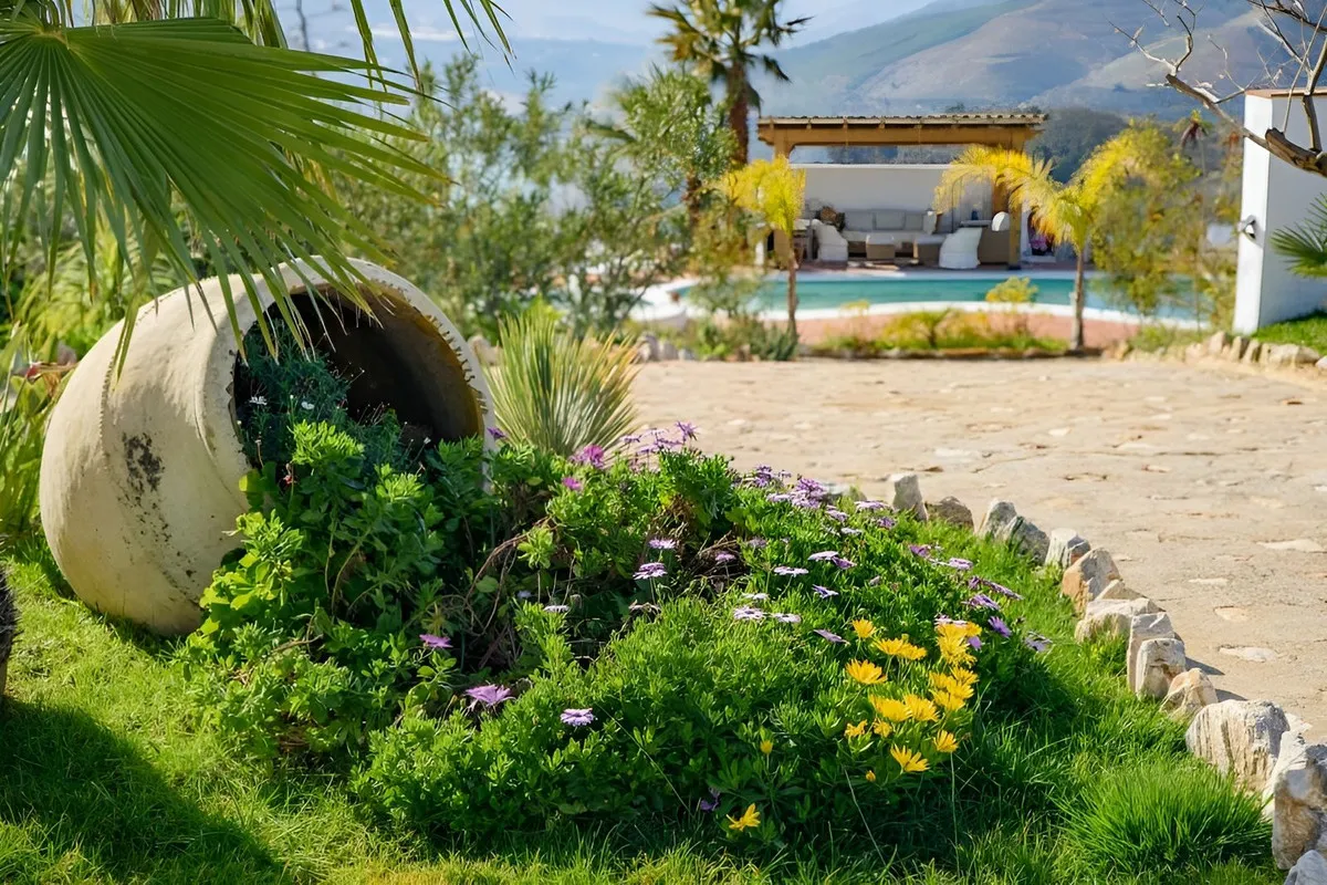 c2dc8364-3093-4ad0-8e07-e872abaa7428