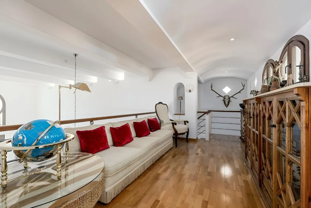 cba49dd9-057e-4562-9935-c0b50154616f