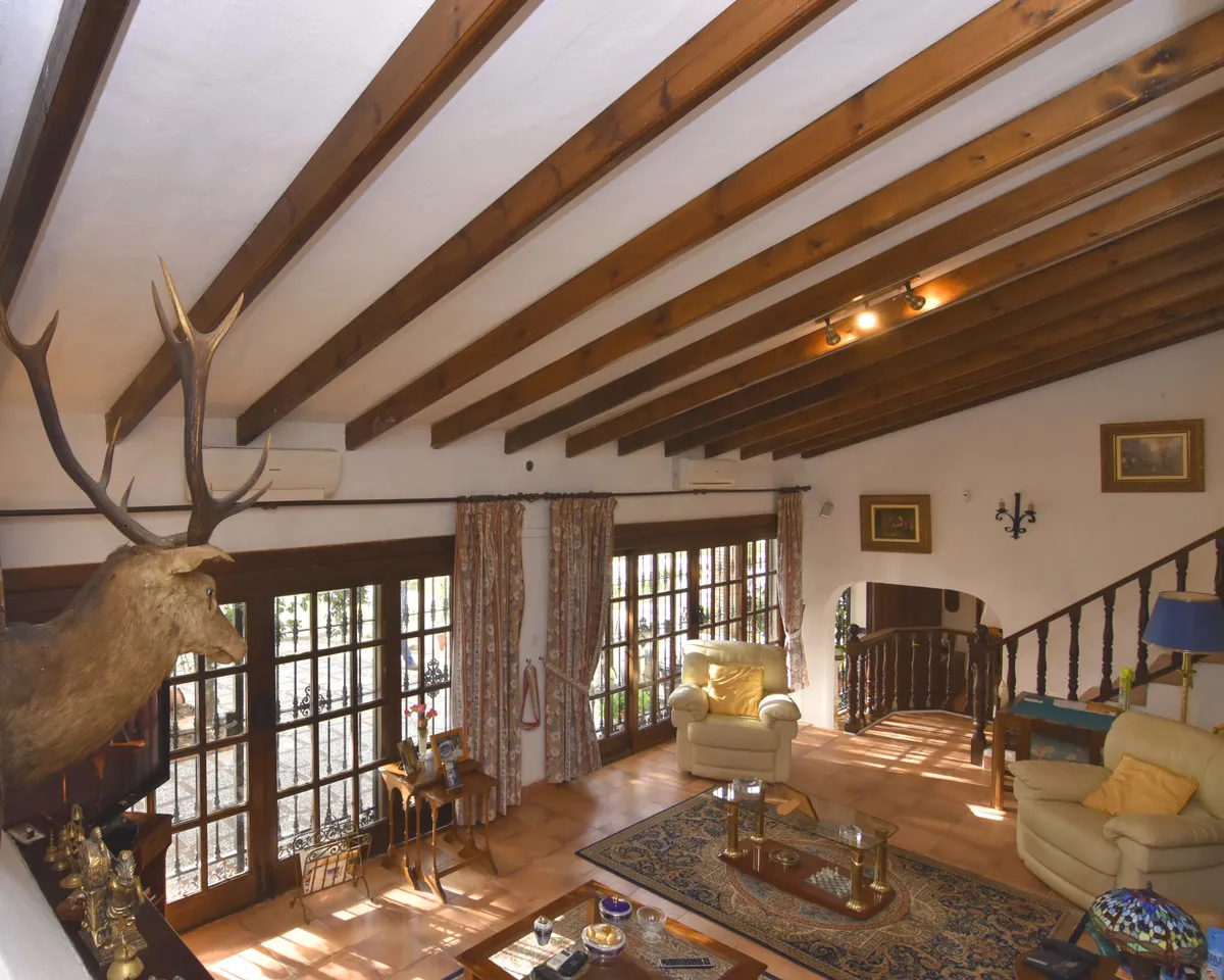 b438f46a-243e-4aec-875d-7b812f14f549