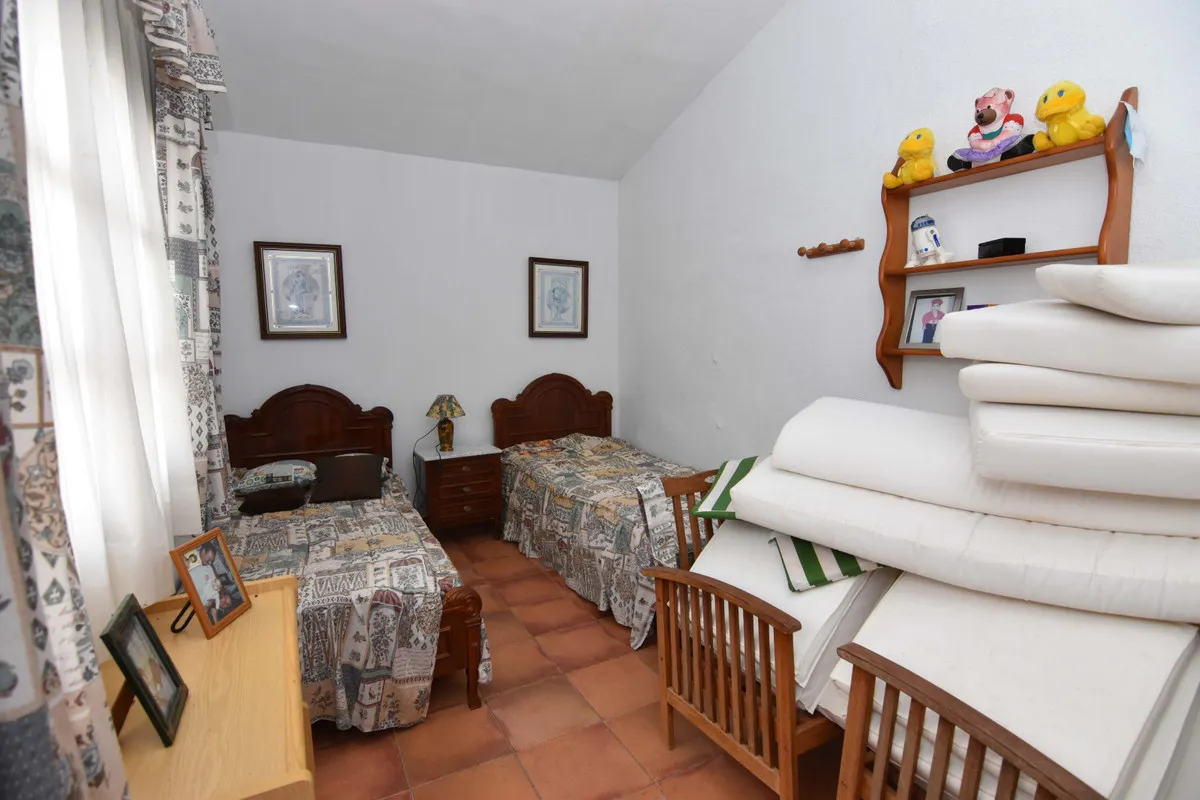 eb0dcc7c-99f3-4ee0-8008-5b829b5c97ea