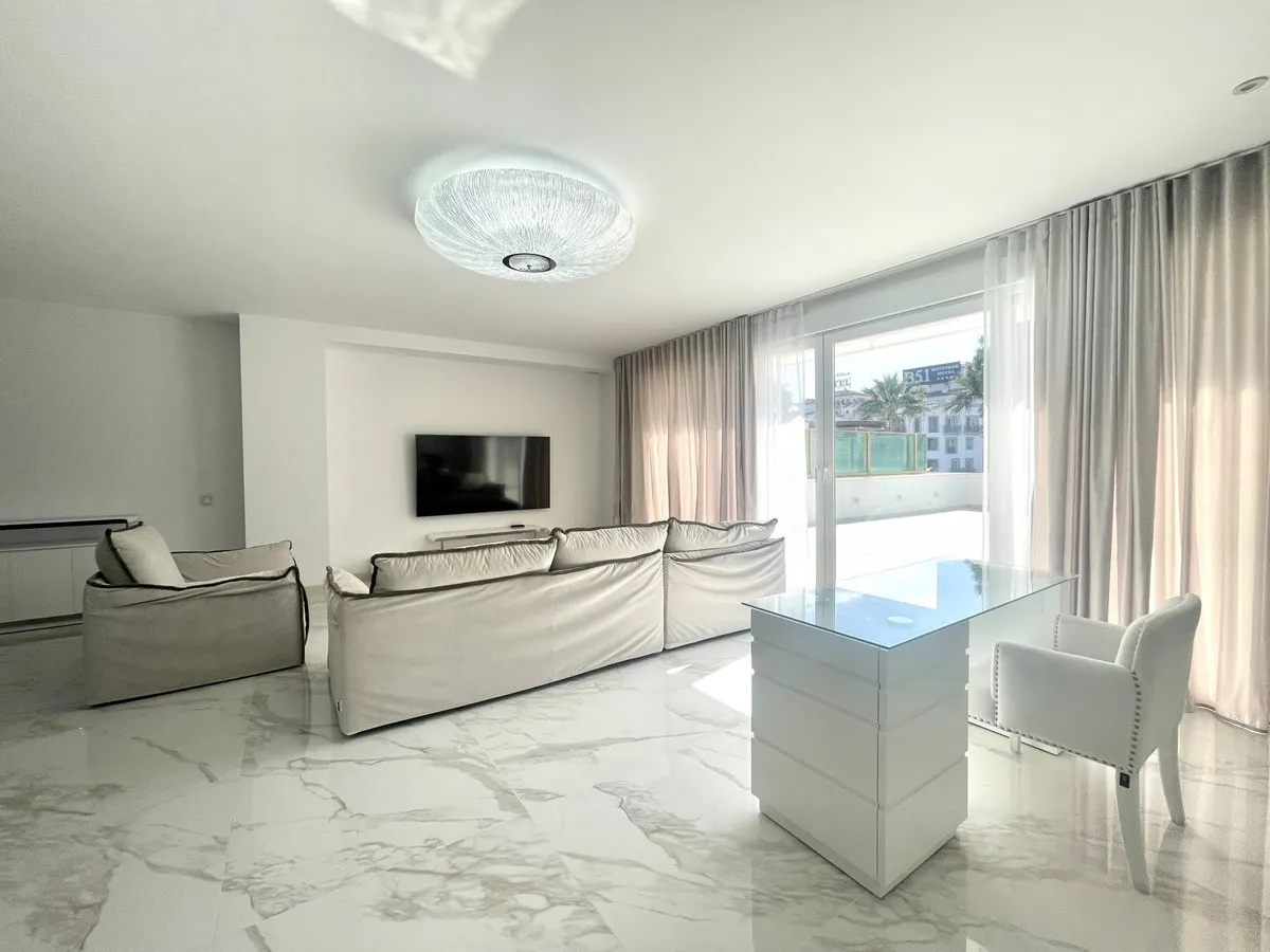 38998832-8e13-4d05-950d-a3c4129353ef