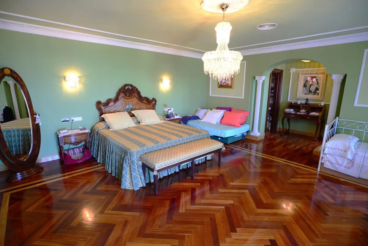 5f17593c-5246-4542-9684-cc52acb45bac