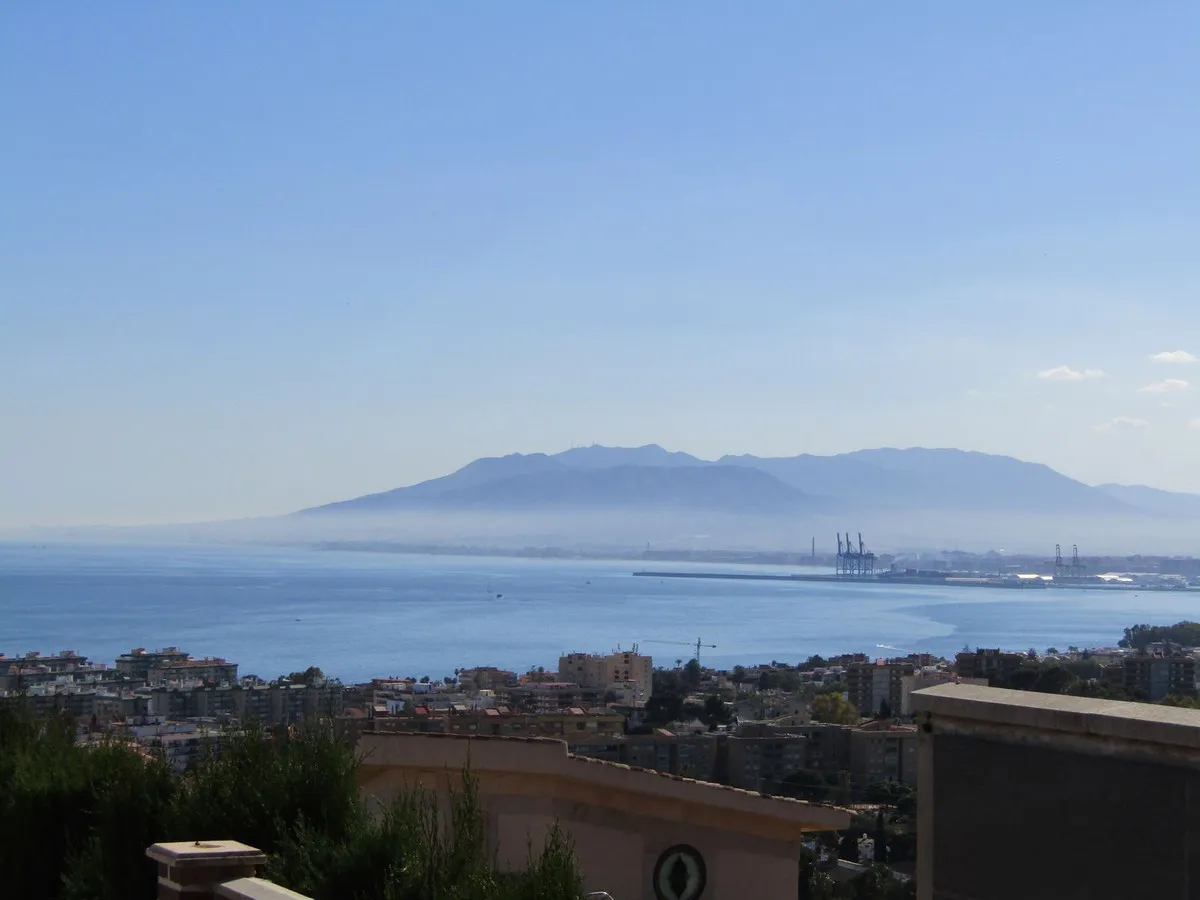 976bbfce-0d32-4656-b081-d4327fc968e5