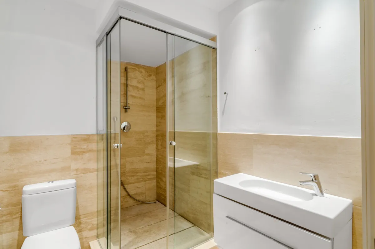 dafb0f95-b649-41af-af0a-c57376d648e6