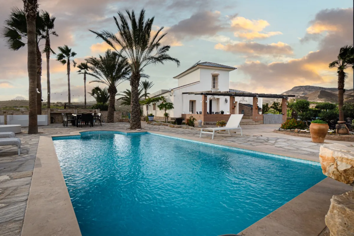 0f373dd0-da01-4ffe-897b-43f8cef6b8b1