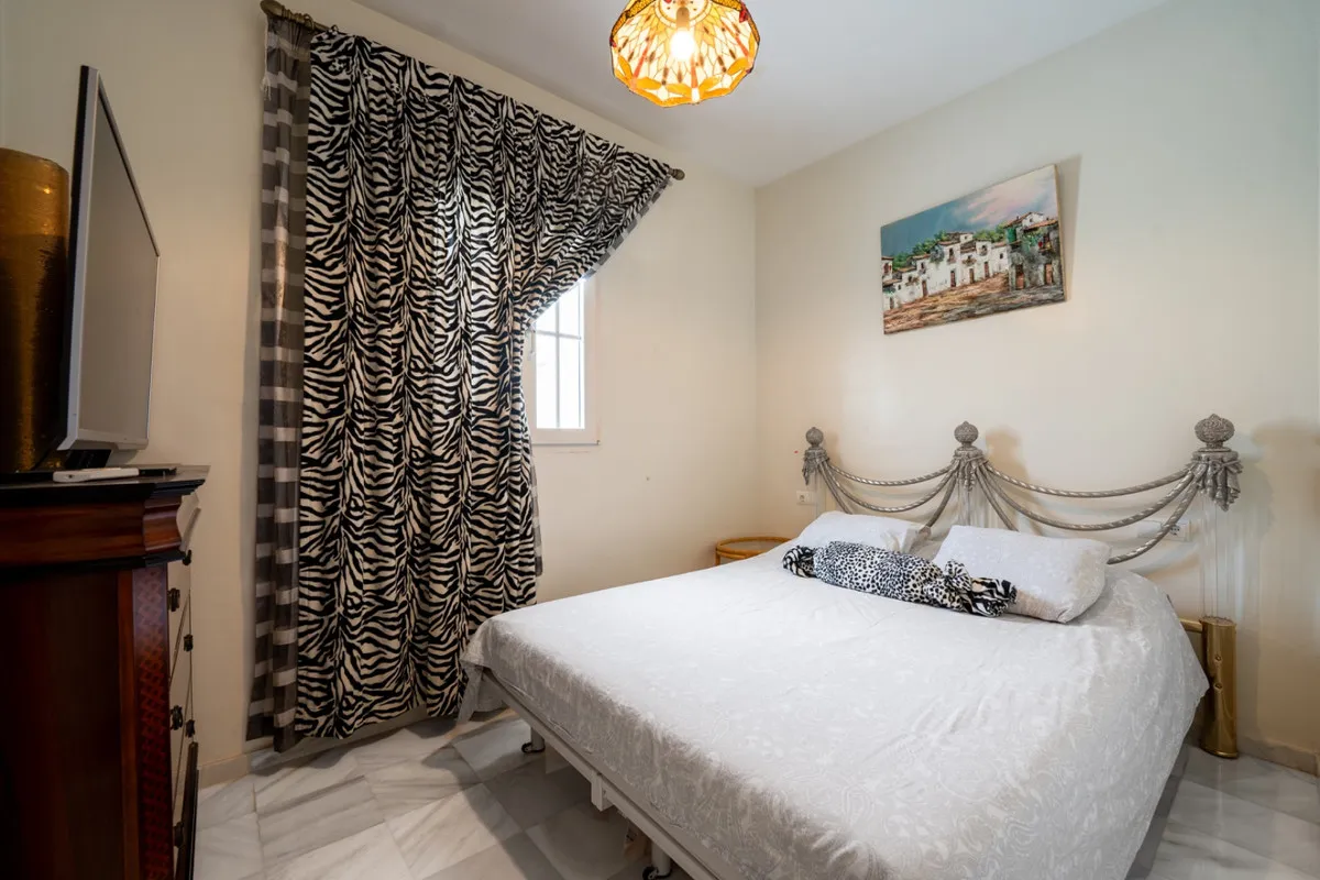 63dcc793-d7bd-42a8-a63a-c5b54ba50a65