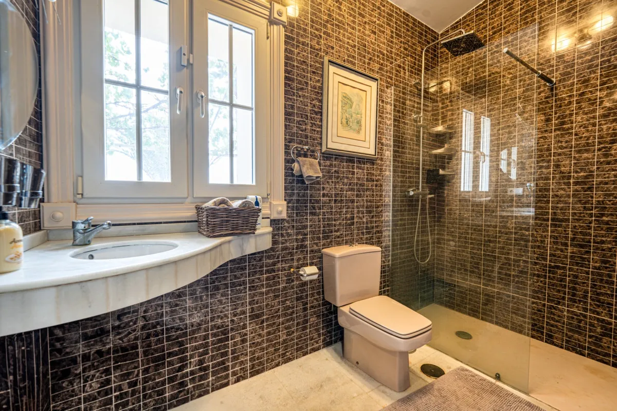 a515a094-536e-4f63-8db5-cc185c11afe5