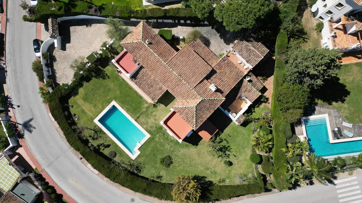 5d36efa8-a504-49f8-a2b6-56cc2434741f