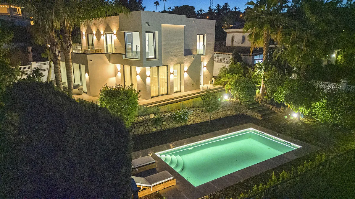 d104a259-6d8b-48e8-9fc4-0c67896f22a2