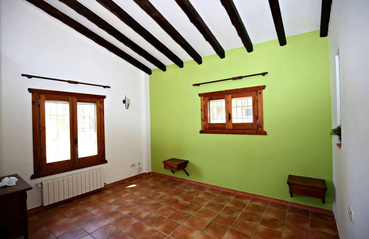 01dde92e-1b0d-4cce-ad73-35e925a0eeb0