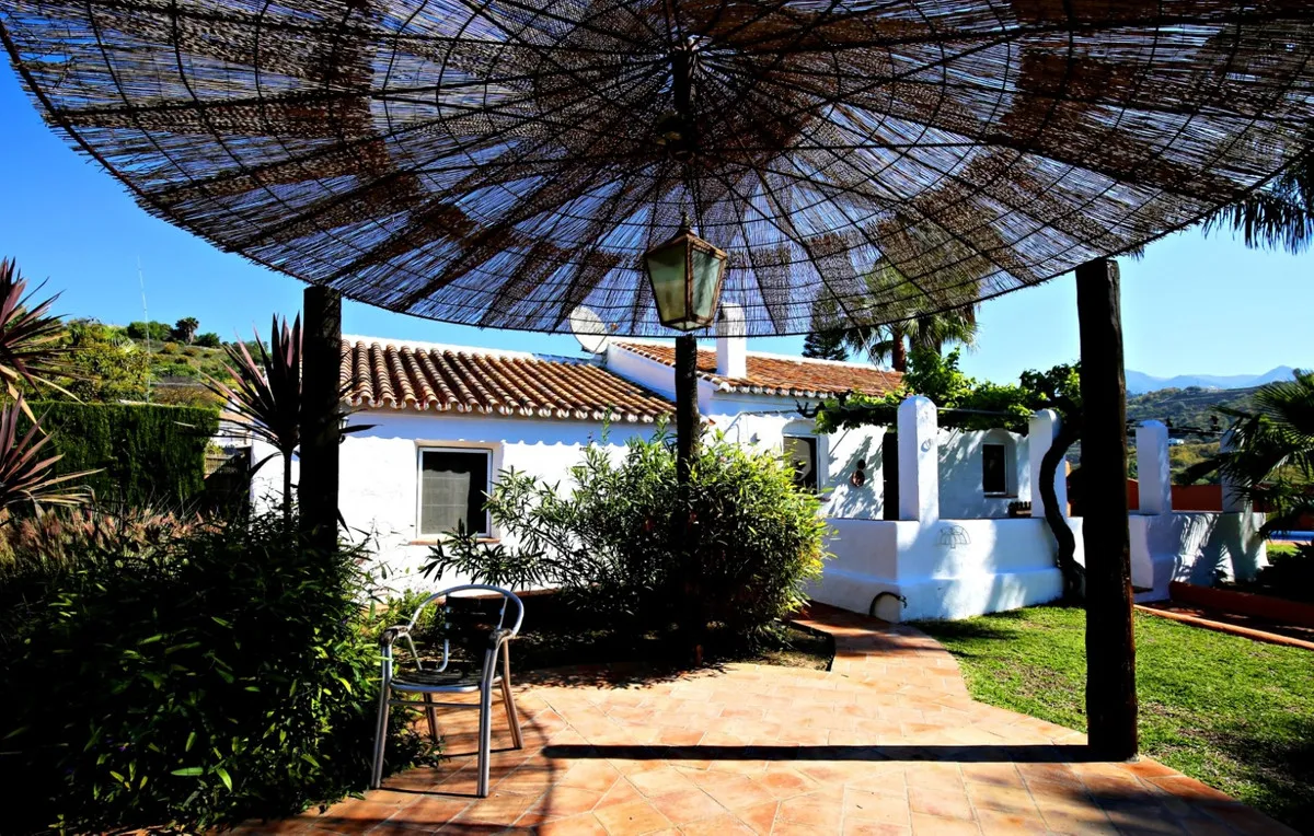 143744ec-b8ec-4153-ade2-e2fb1ccc268e