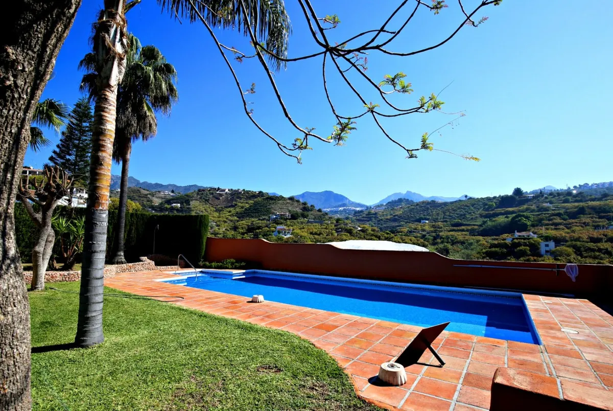 1a6cd654-8090-4633-b941-3c07bab92fde