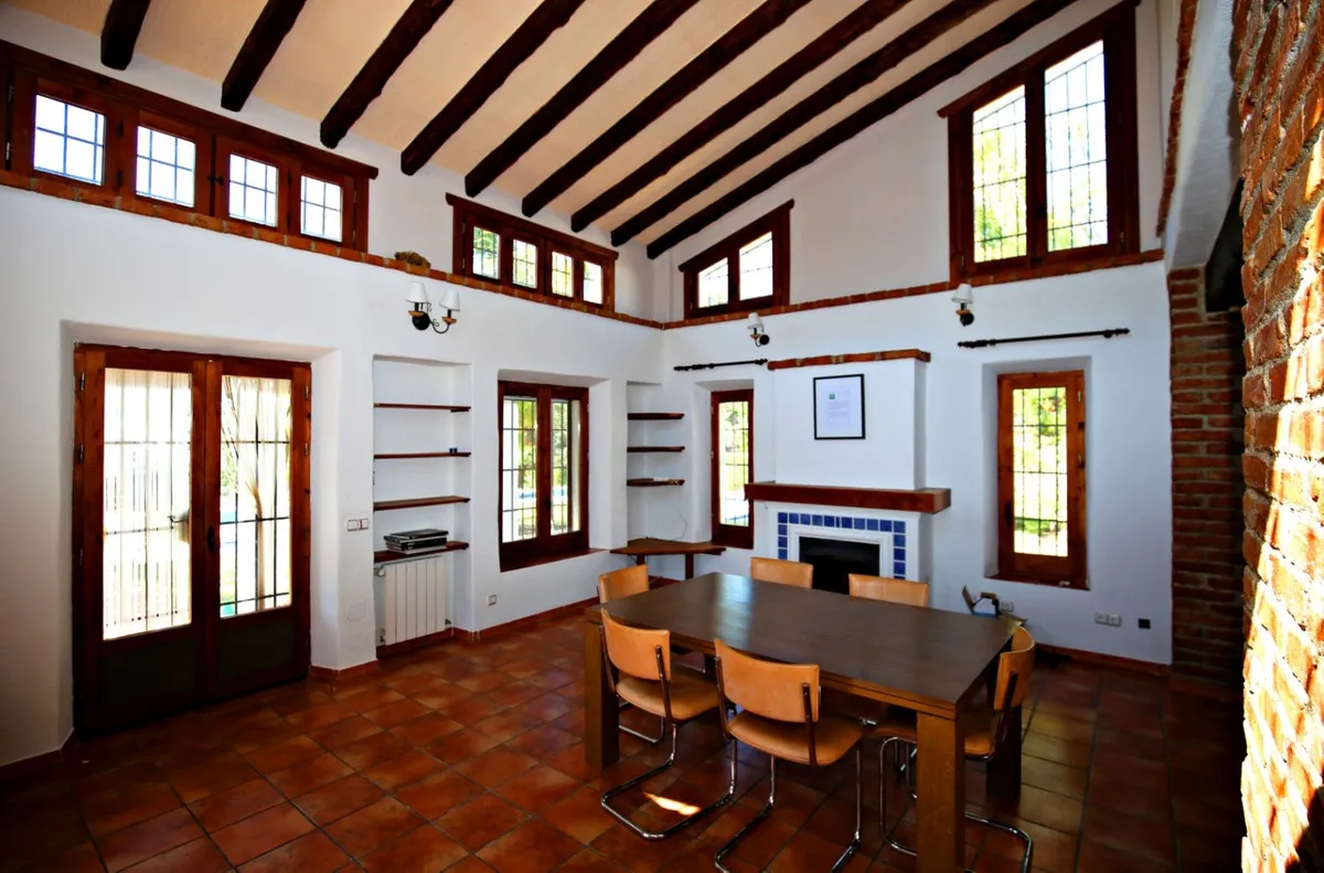 4aeb17cf-bc18-42e3-a4fa-6210b382b554