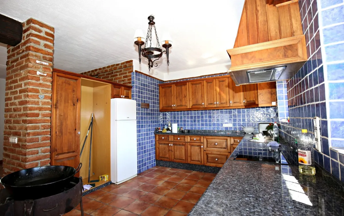 6189ec5a-5c3d-46f8-8a1b-ac4e4ede7578